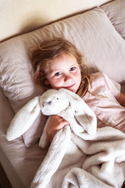 DARCEY LOVEY BLANKET - IVORY