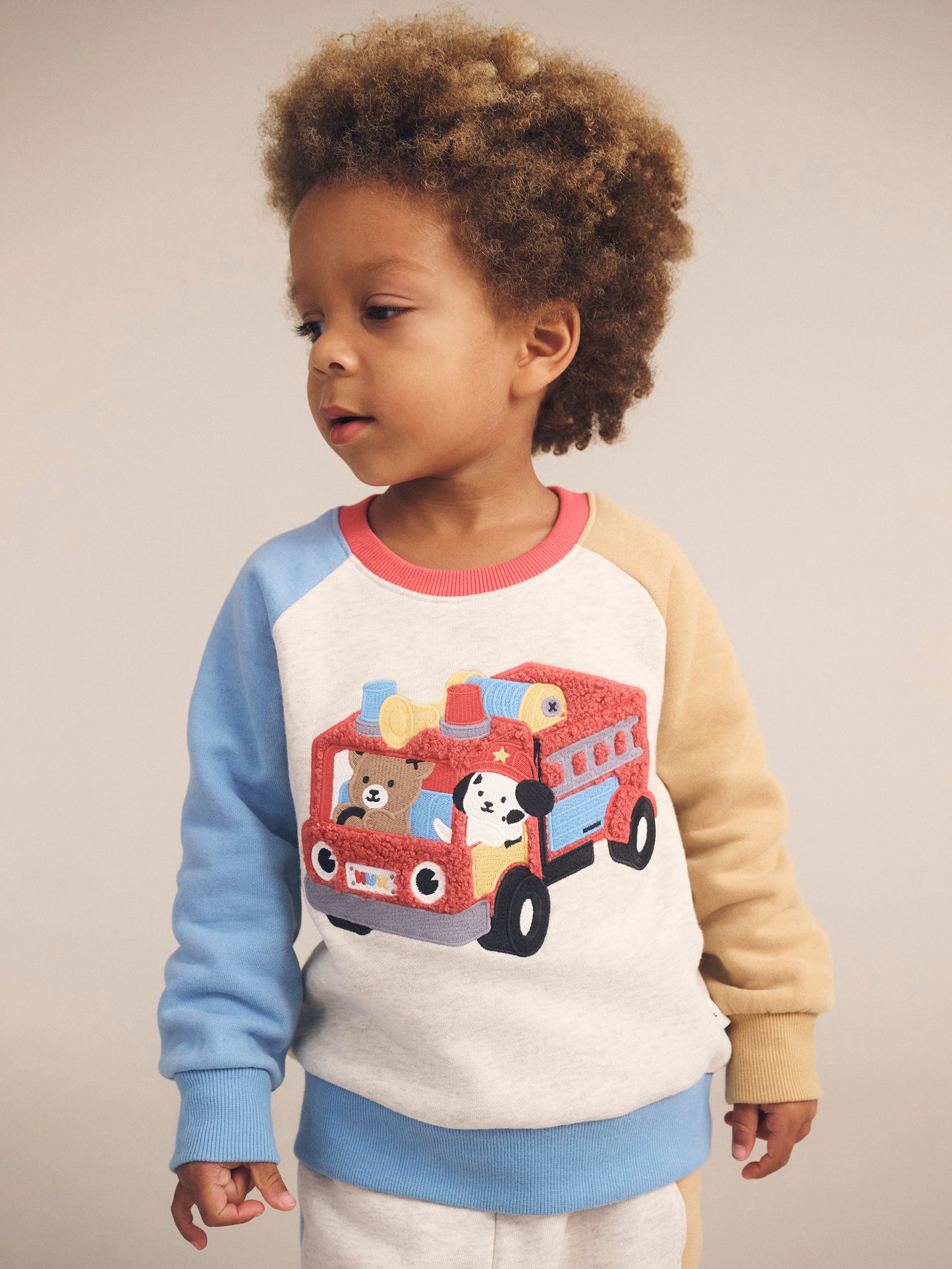 FIRE TRUCK HUX SWEATSHIRT - MULTI