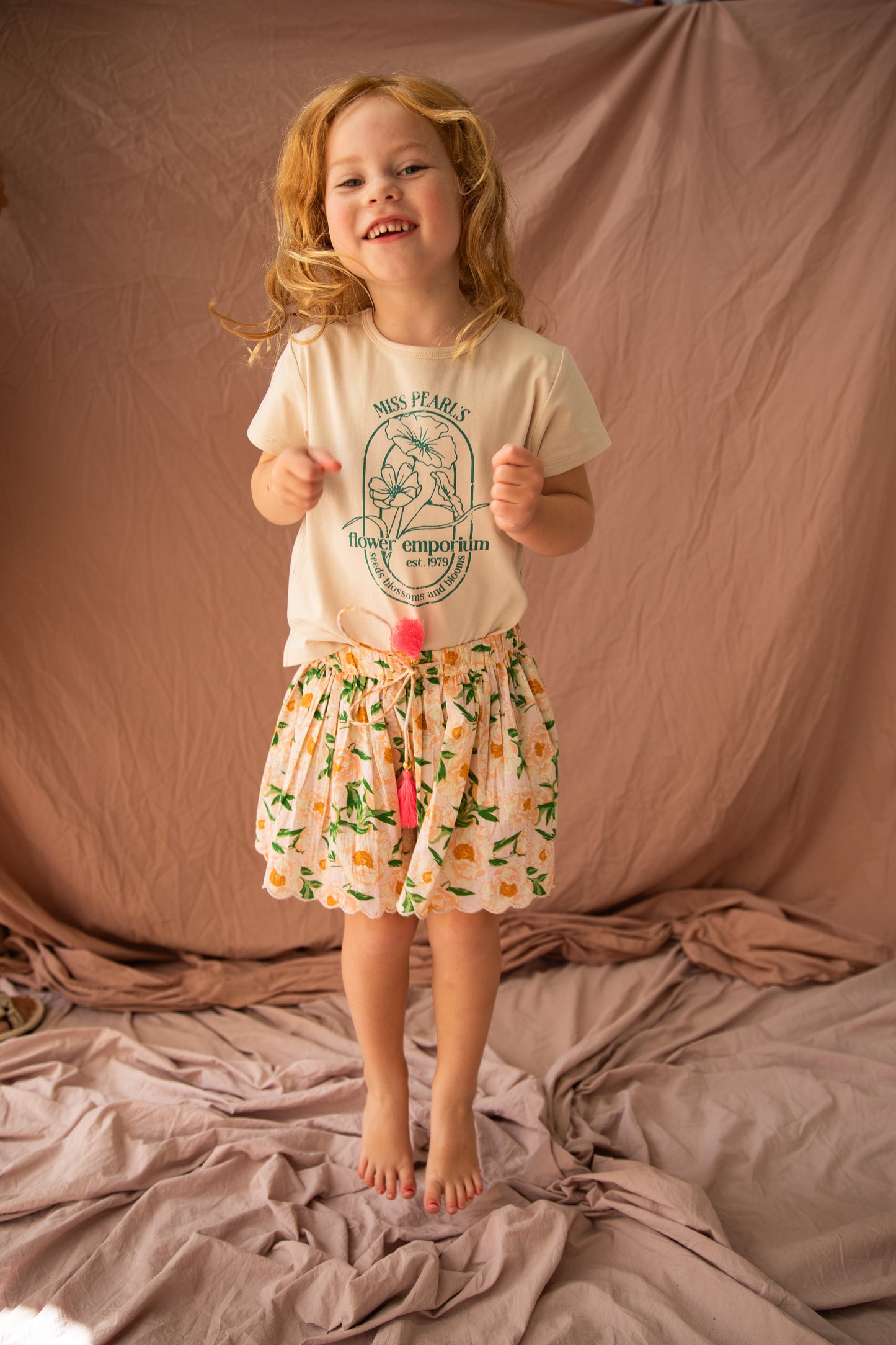 KATE T-SHIRT - ALMOND FLOUR