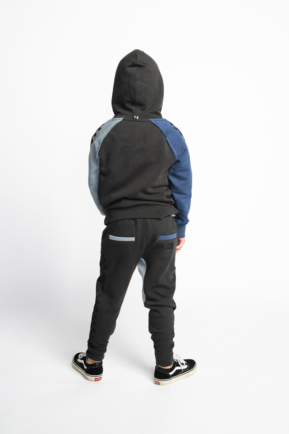 CROSSARM HOODY - SOFT BLACK