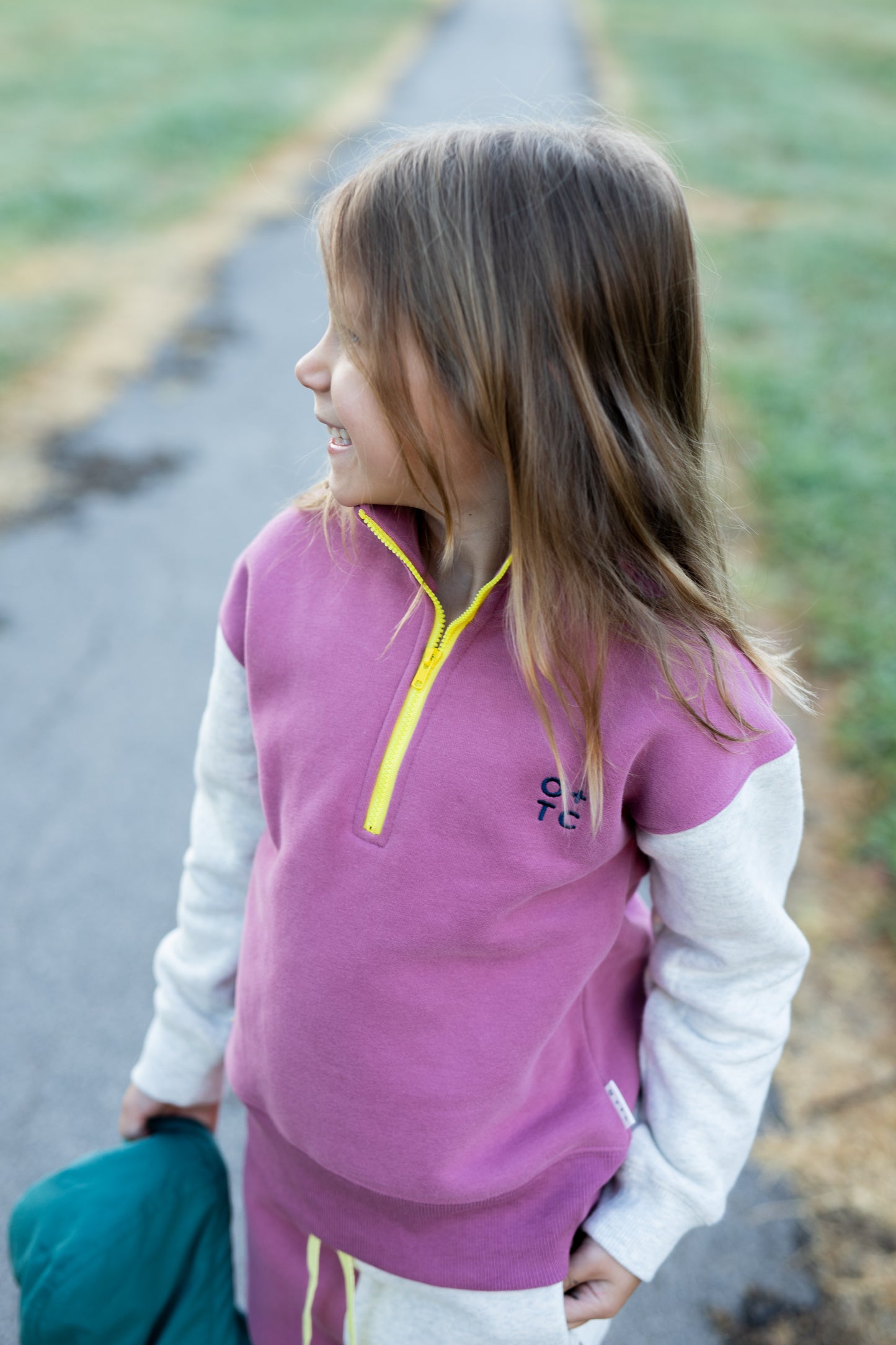 COSY BLOCK PULLOVER - MAUVE