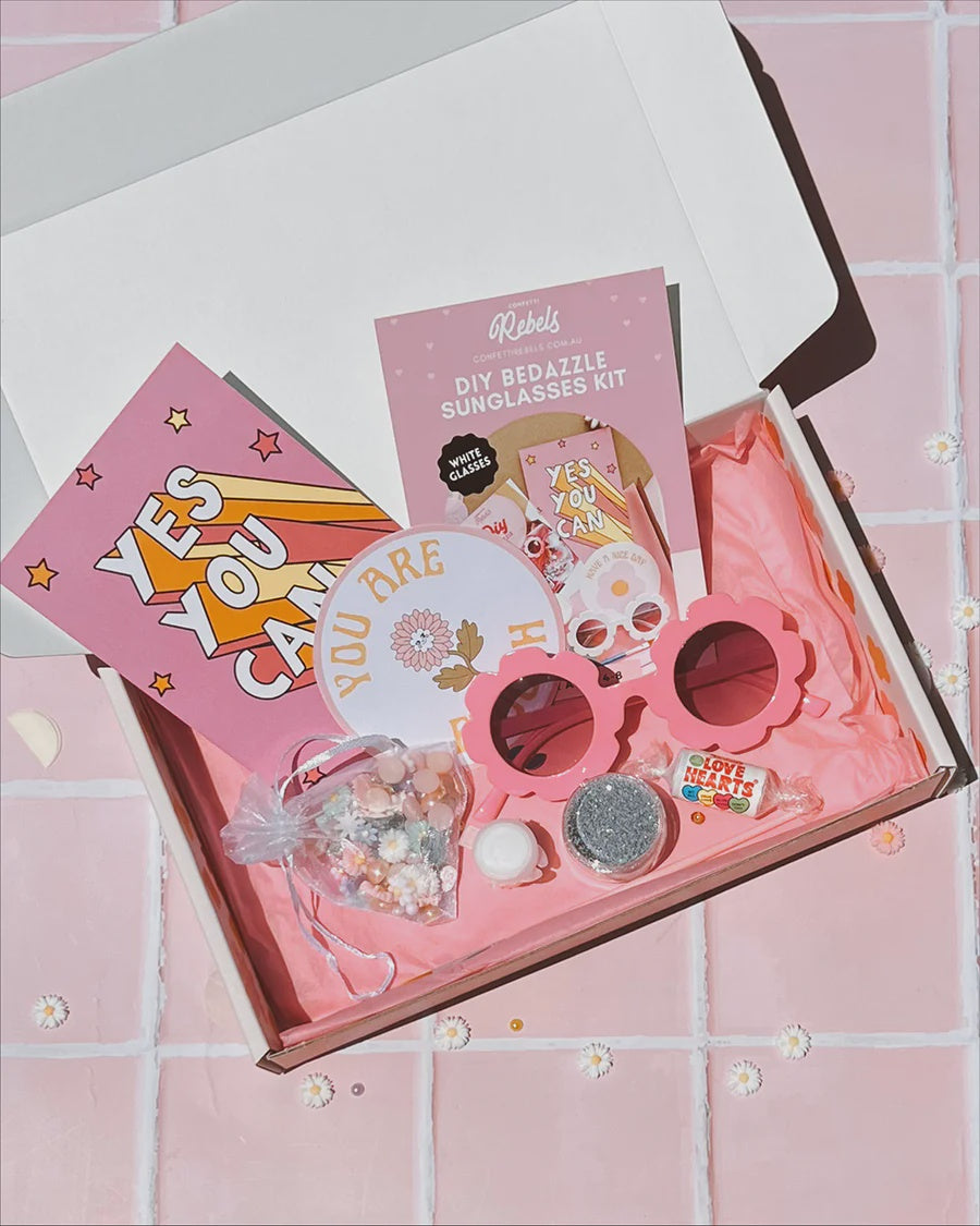 DIY BEDAZZLE SUNGLASS KIT - PINK FLOWER